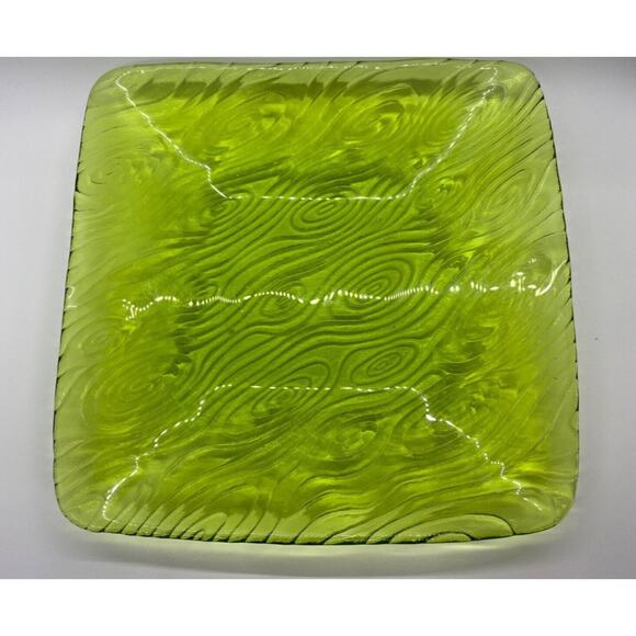 Green Art Glass Square Serving Dish Swirls and Lines designs 9”x 9” - Picture 5 of 6
